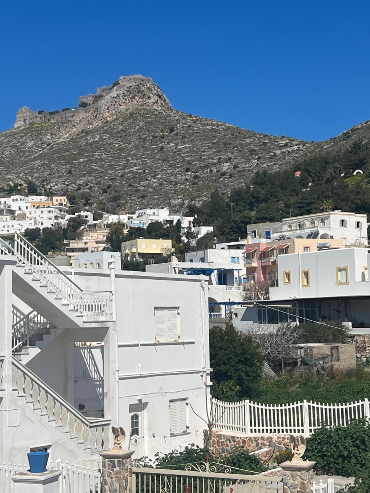 White Island Rooms Panteli Екстериор снимка